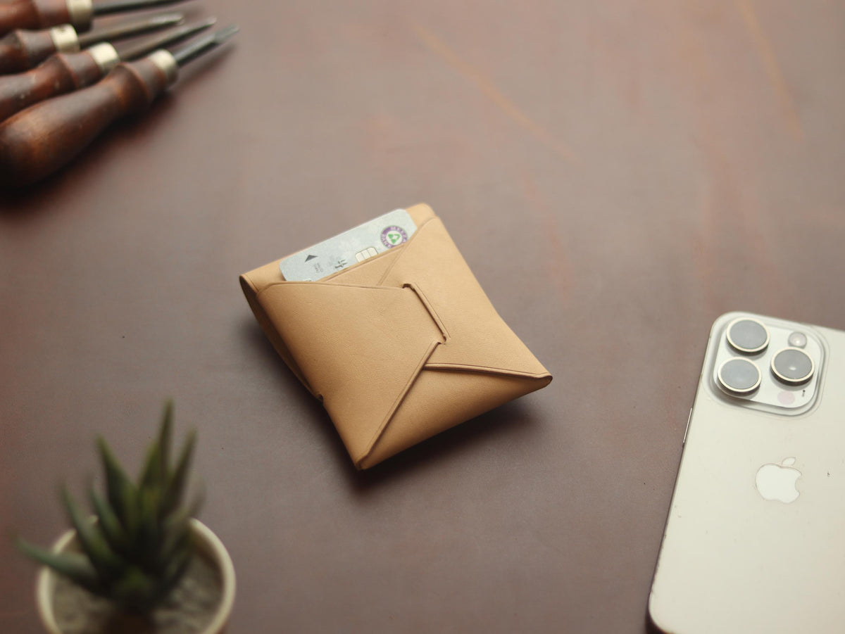 Trevon - WHITE GRIP LEATHER GOODS