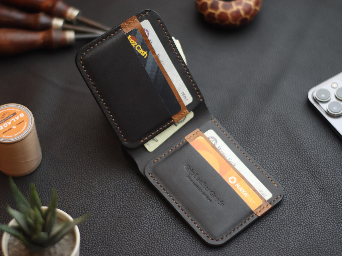 GROOM 2.0 LEATHER WALLET BLACK & BROWN grip