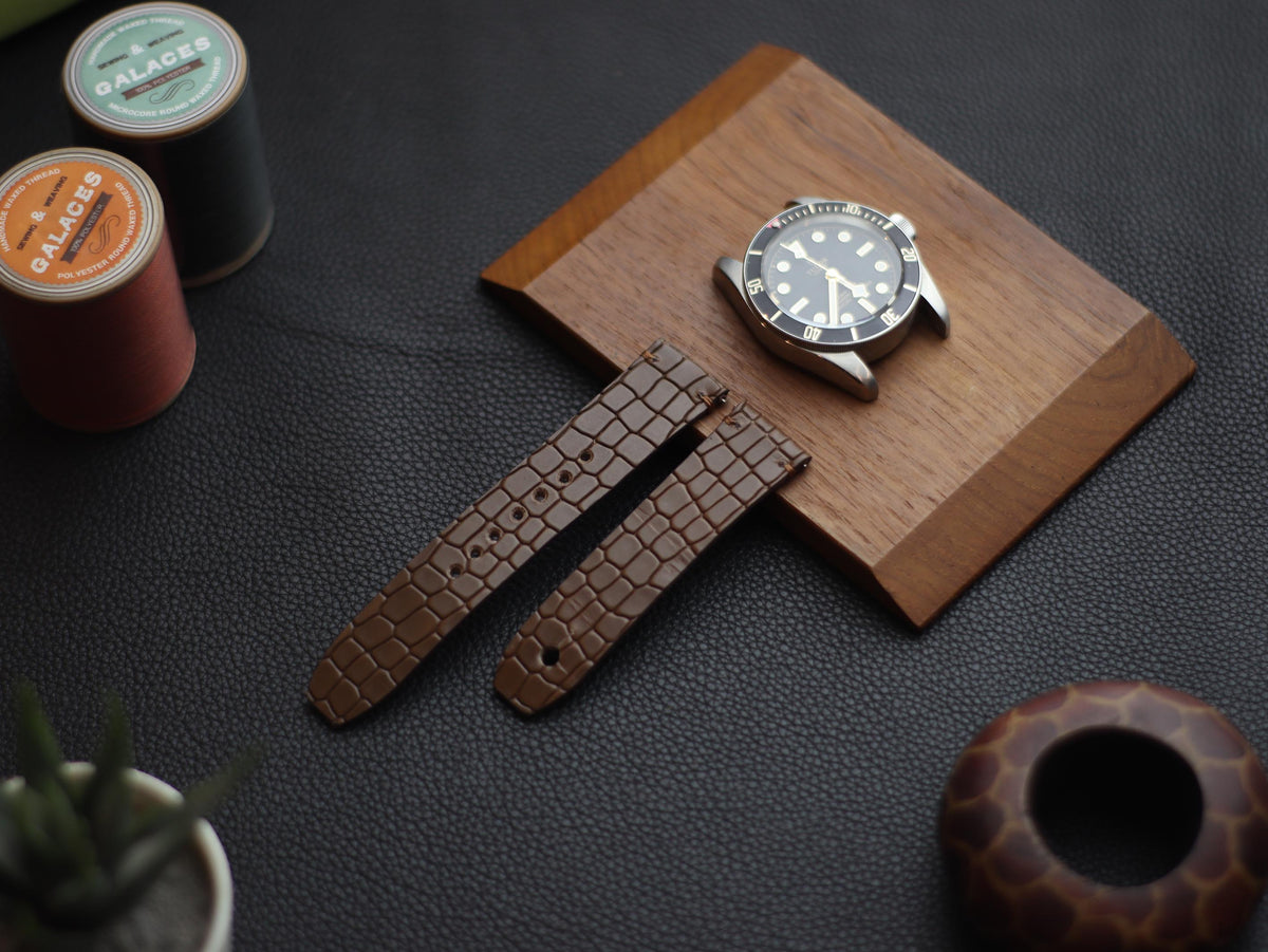 SEPIA BROWN (BROWN) - MINIMAL STITCHED WATCH STRAPS grip