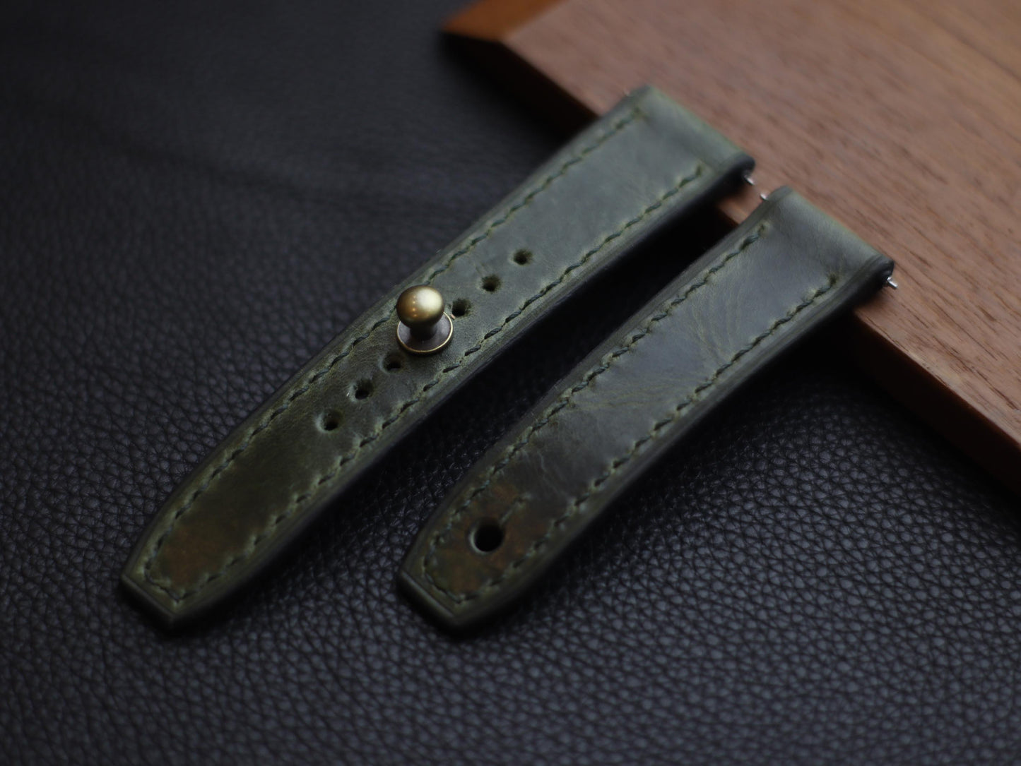 EMERALD GREEN (GREEN) - FULL STITCHED WATCH STRAPS grip