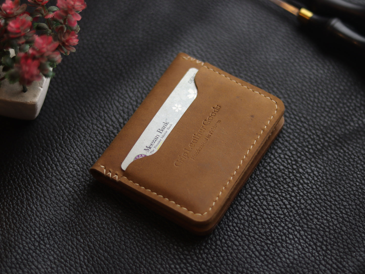 BISON ITALIAN BIFOLD CARD HOLDER - CAMMEL BROWN GRIP LEATHER GOODS