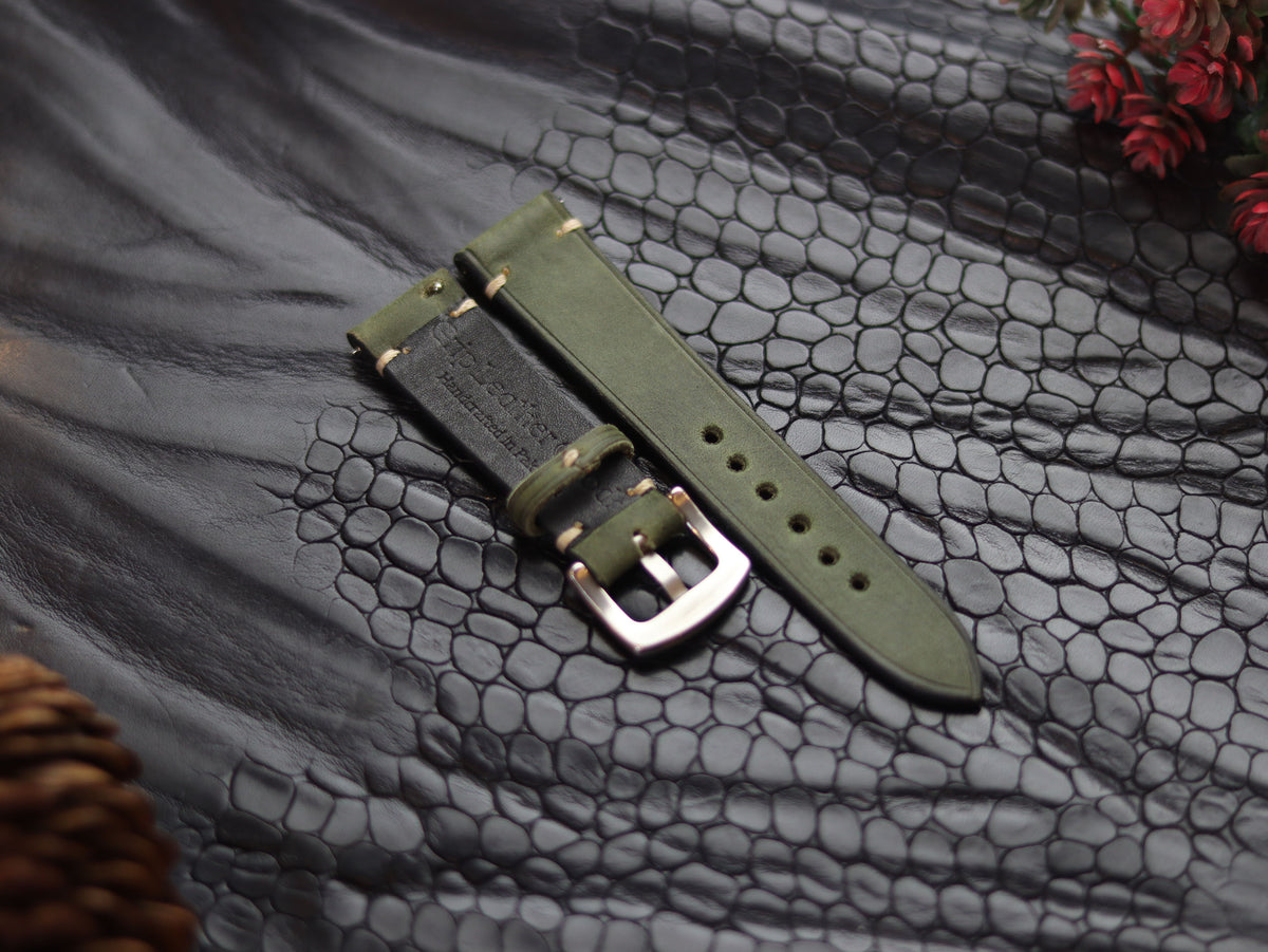 LEATHER STRAPS EMERALD GREEN (BEACH) MINIMAL STITCHED GRIP LEATHER GOODS