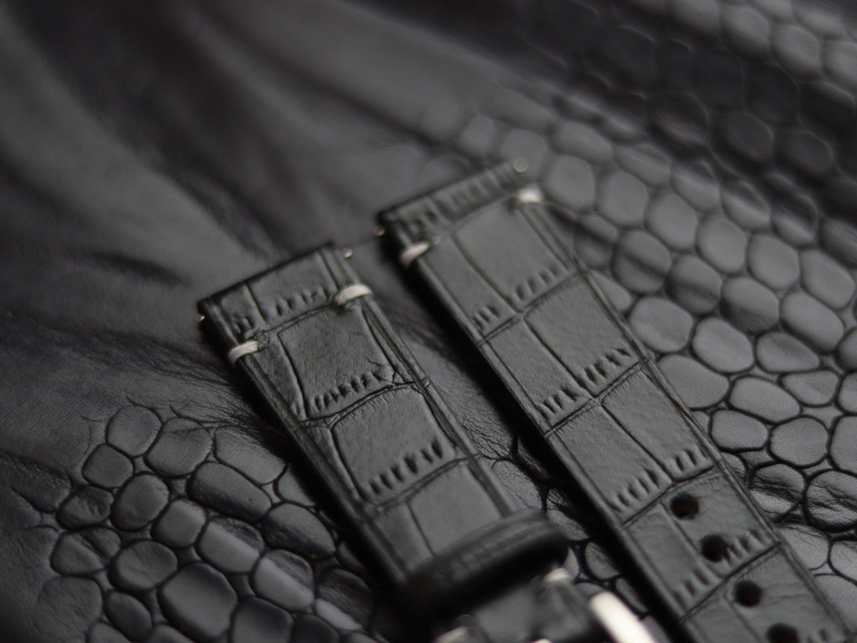 LEATHER STRAPS PHANTOM BLACK (WHITE) MINIMAL STITCHED GRIP LEATHER GOODS
