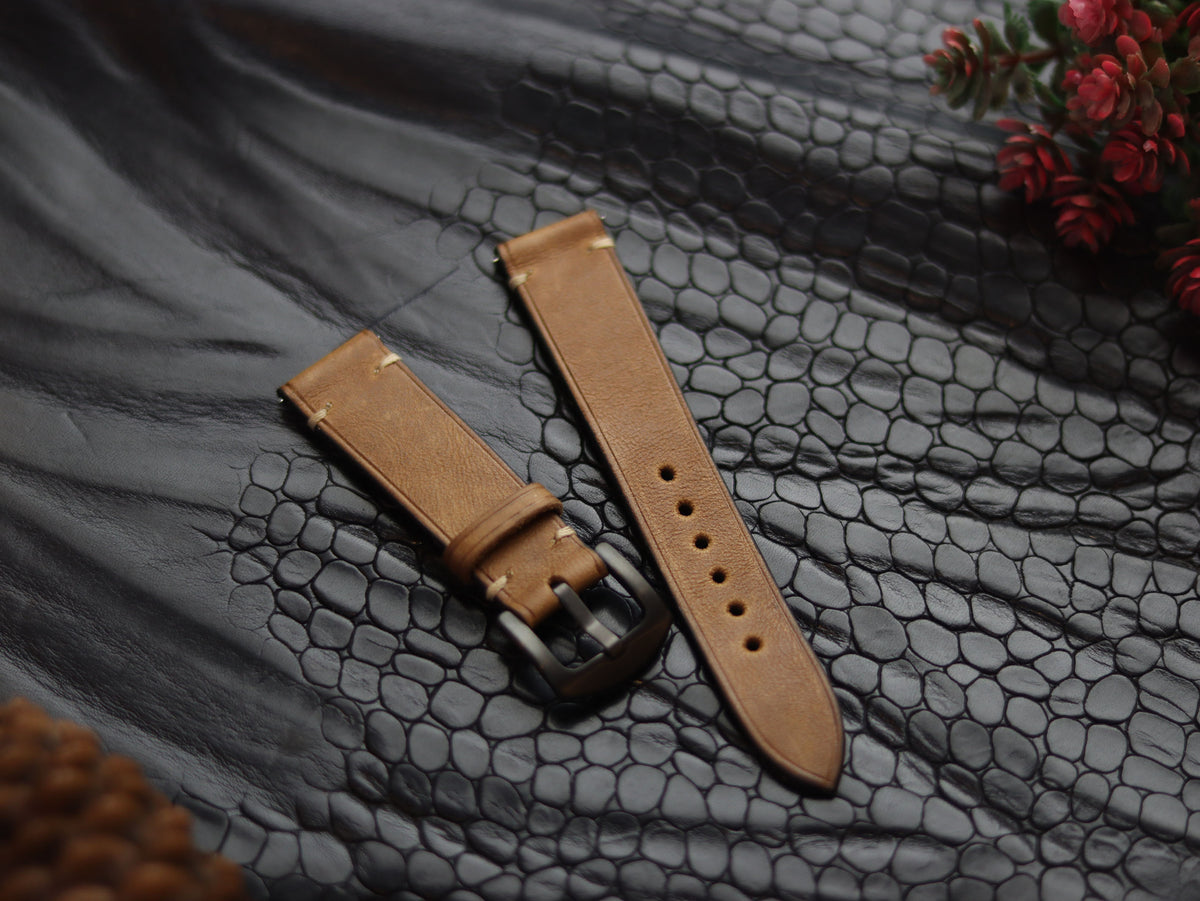 LEATHER STRAPS PEBBLE BROWN (BEACH) MINIMAL STITCHED GRIP LEATHER GOODS