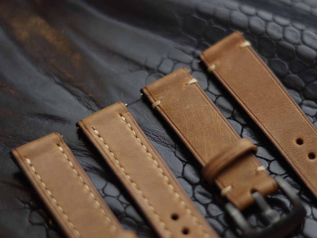 LEATHER STRAPS PEBBLE BROWN (BEACH) MINIMAL STITCHED GRIP LEATHER GOODS