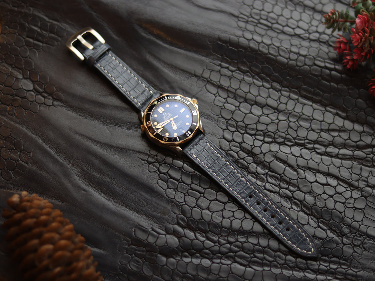 LEATHER STRAPS IMPERIAL BLUE (WHITE) FULL STITCHED GRIP LEATHER GOODS