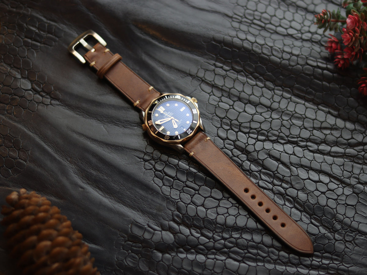 LEATHER STRAPS COFFEE BROWN (BEACH) MINIMAL STITCHED GRIP LEATHER GOODS