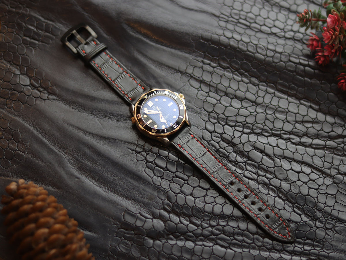 LEATHER STRAPS PYANTOM BLACK (RED) FULL STITCHED GRIP LEATHER GOODS