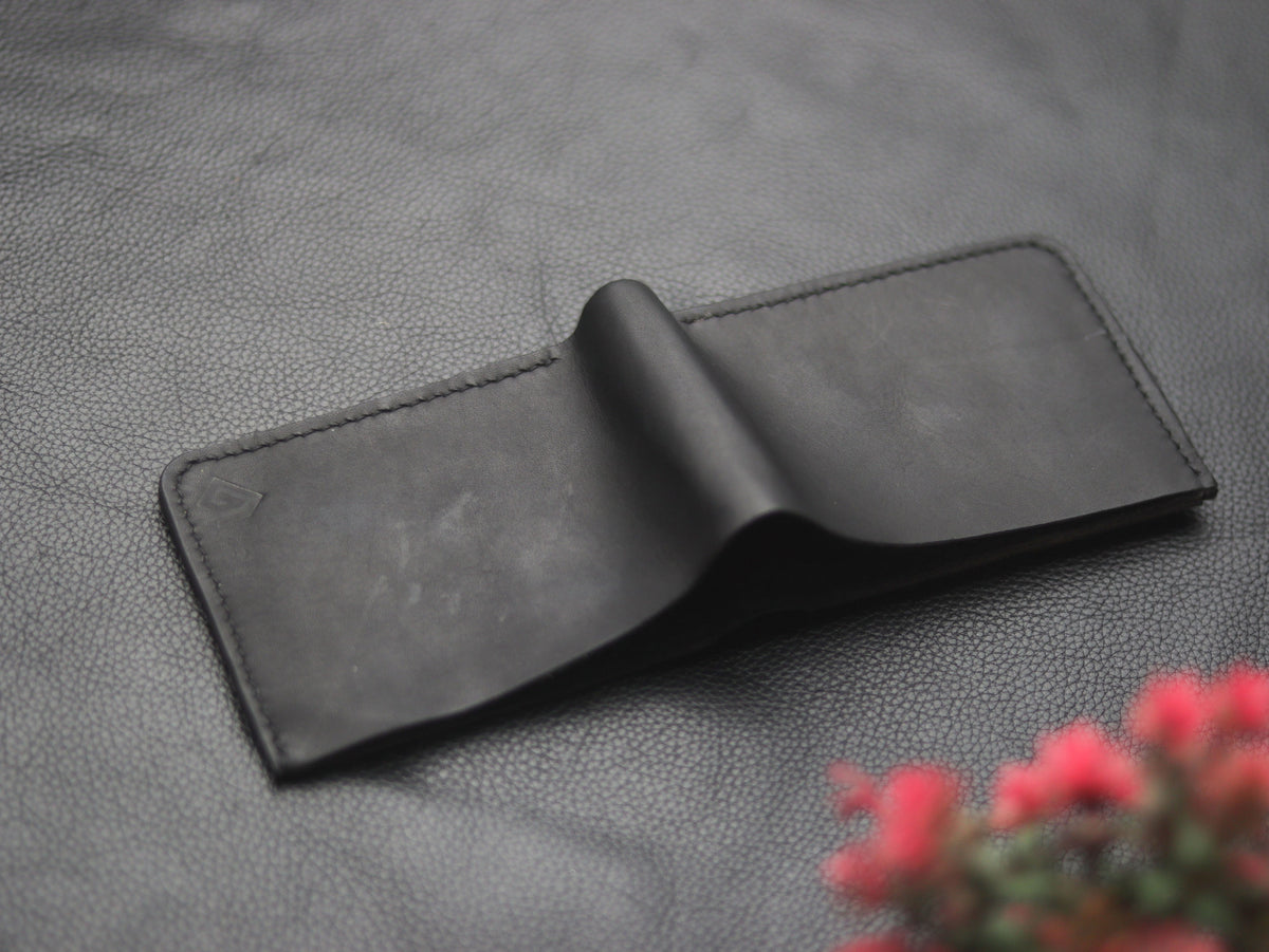 "FORMAL" BI-FOLD WALLET EBONY BLACK - grip