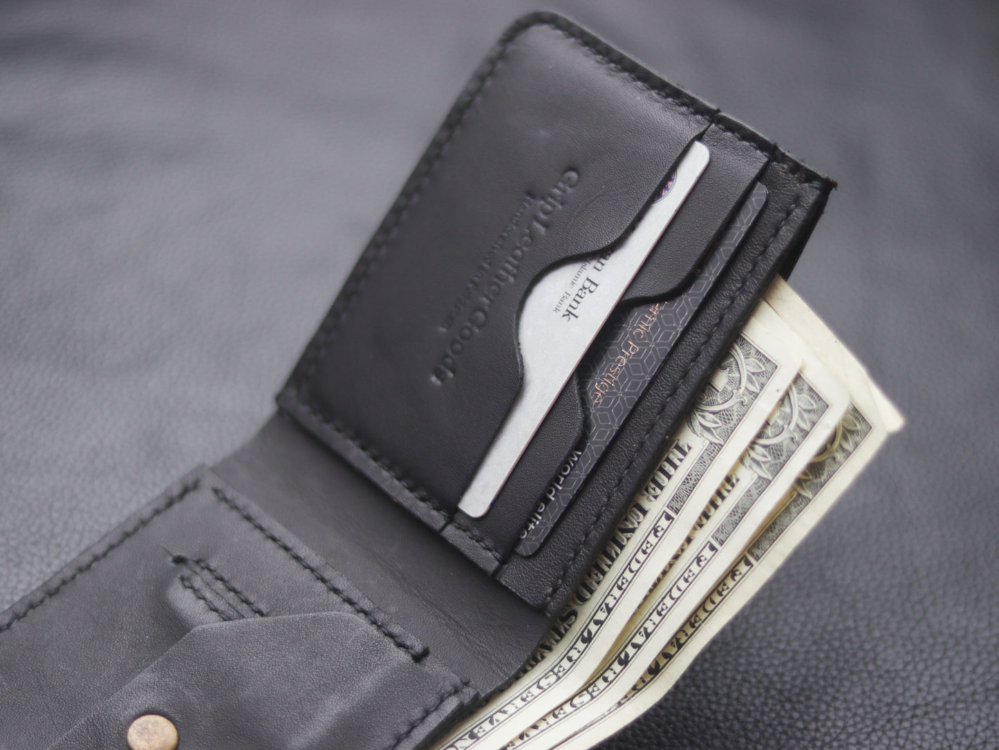 "FORMAL" BI-FOLD WALLET EBONY BLACK - grip
