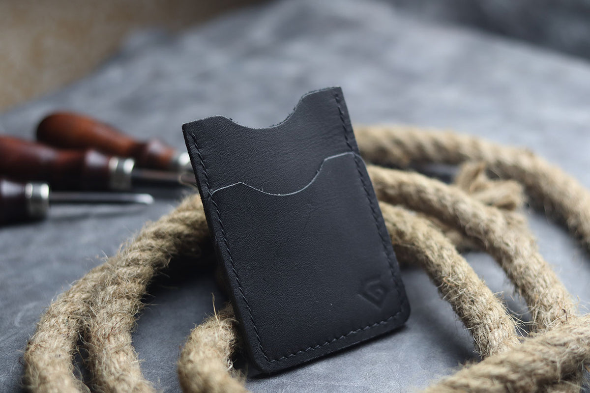 MW-02 MINIMAL WALLET-CHARCOAL BLACK - grip