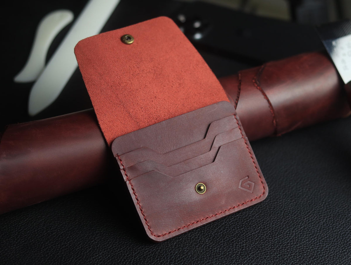 DEVINE CLASSIC LEATHER FLIP CARD HOLDER MARQUIS RED