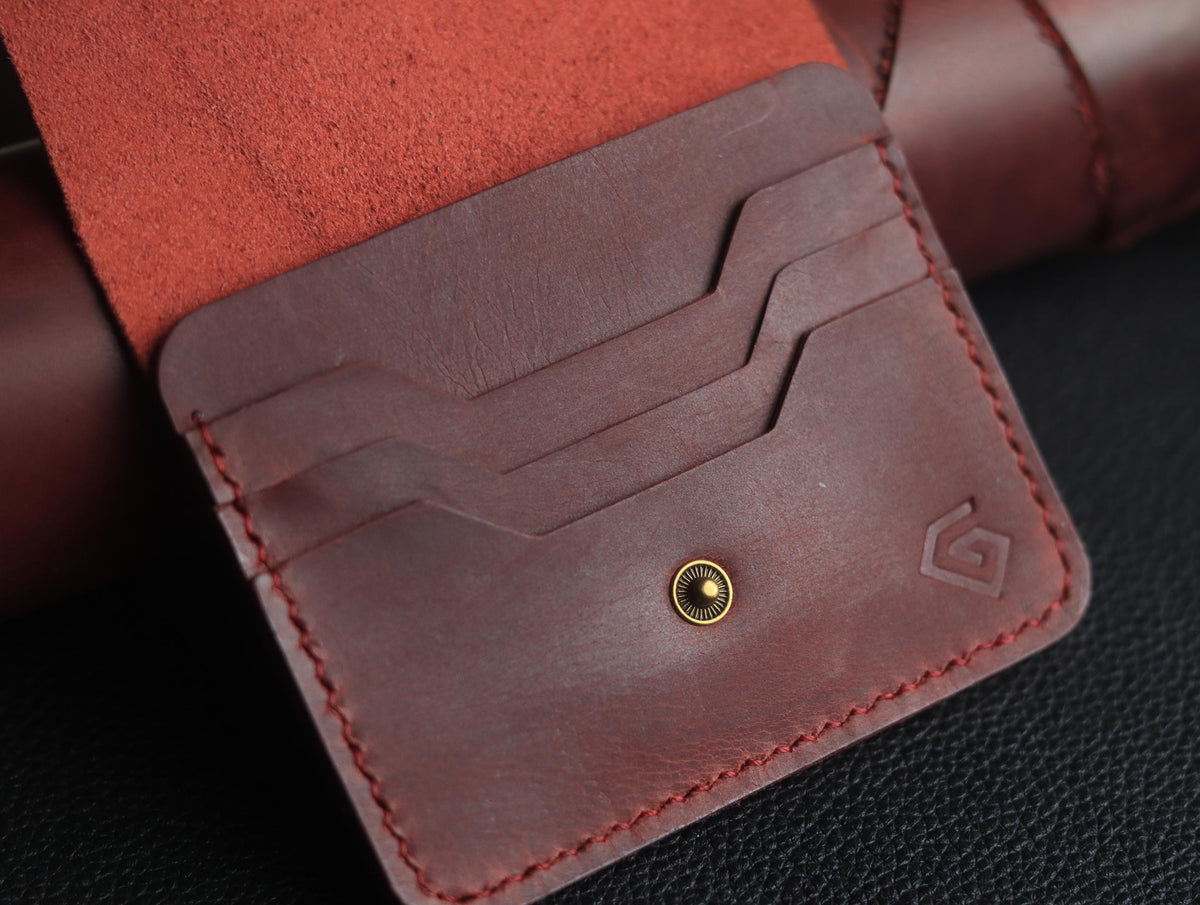 DEVINE CLASSIC LEATHER FLIP CARD HOLDER MARQUIS RED