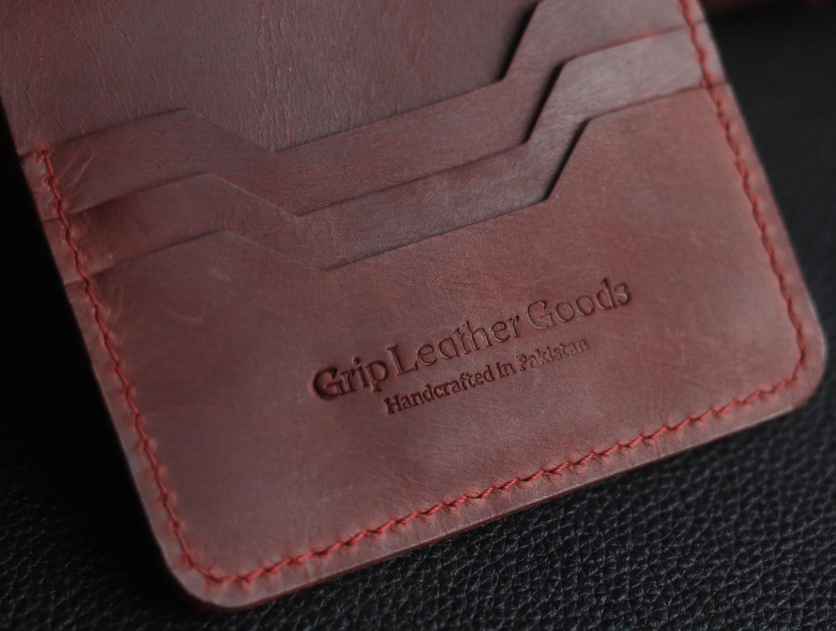 DEVINE CLASSIC LEATHER FLIP CARD HOLDER MARQUIS RED
