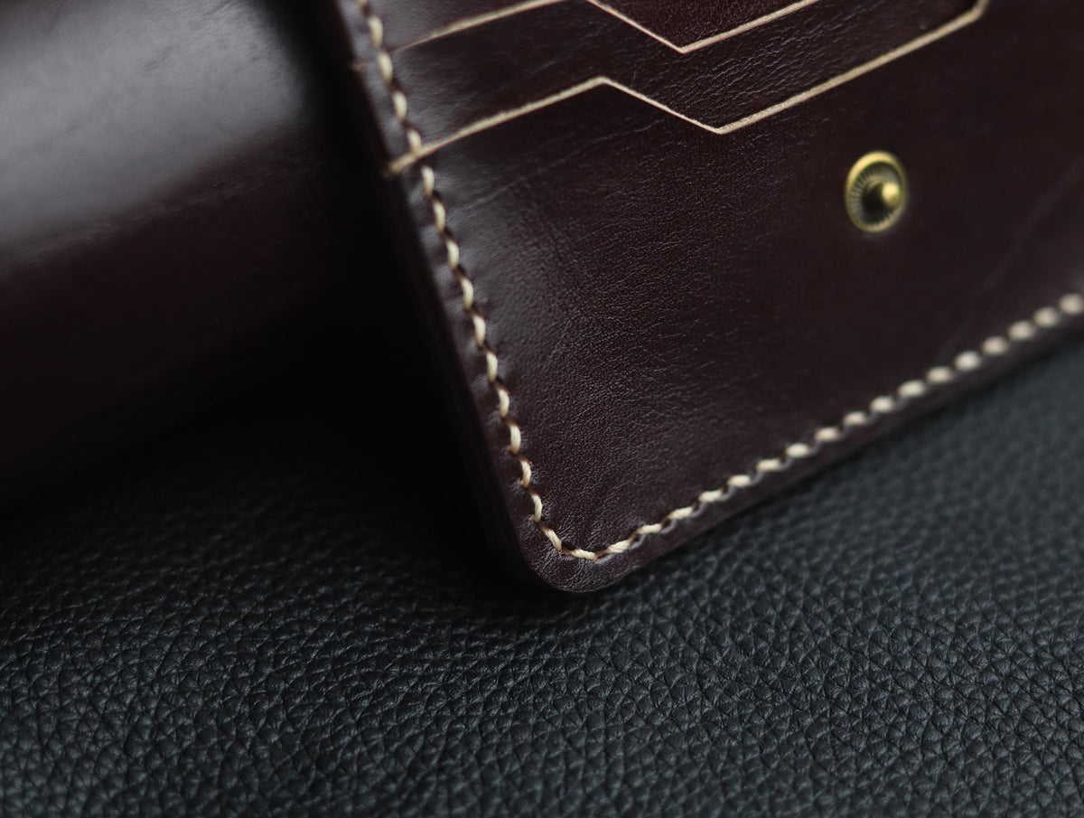 DEVINE CLASSIC LEATHER FLIP CARD HOLDER – WALNUT BROWN