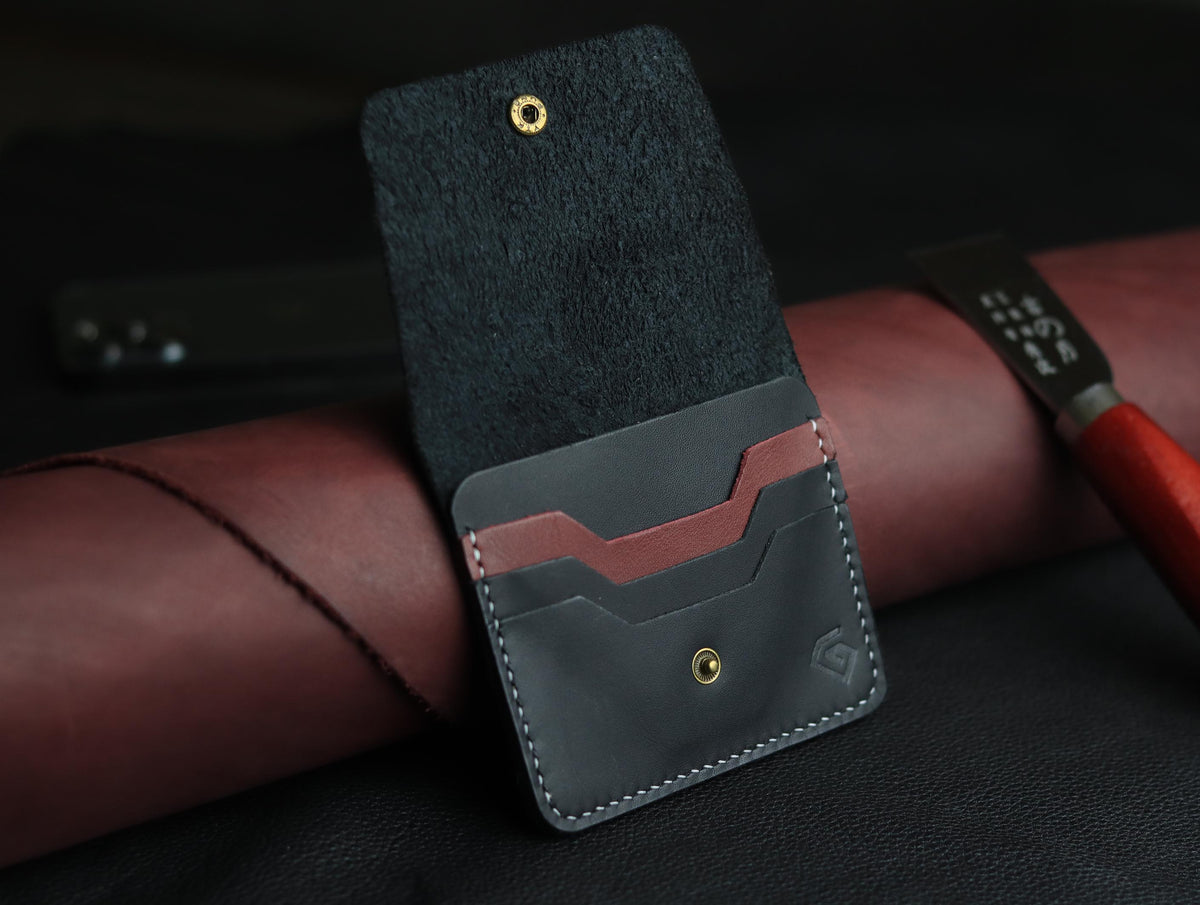 DEVINE CLASSIC LEATHER FLIP CARD HOLDER – CHARCOLE BLACK & MARQUIS RED