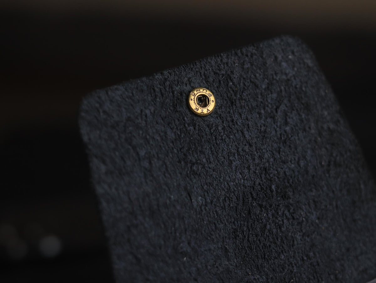 DEVINE CLASSIC LEATHER FLIP CARD HOLDER – CHARCOLE BLACK & MARQUIS RED