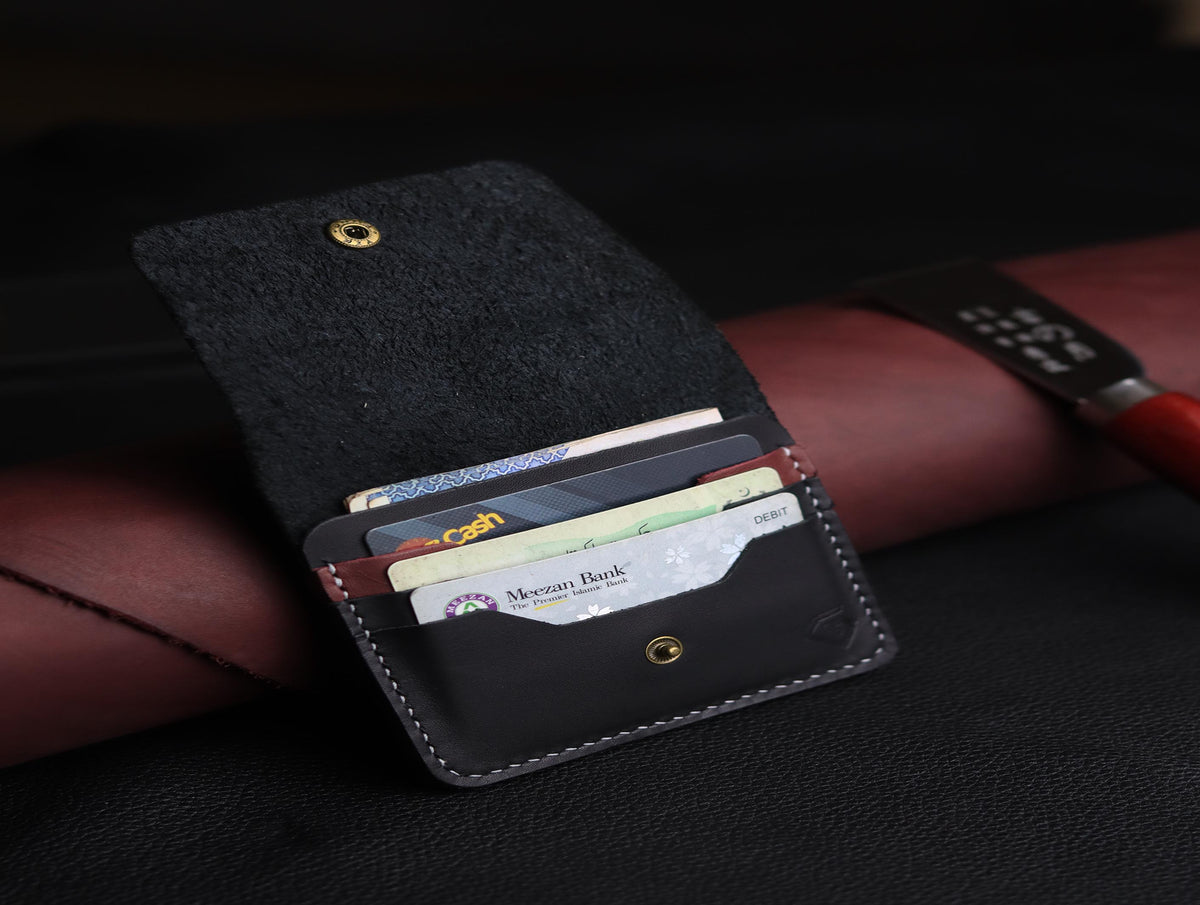 DEVINE CLASSIC LEATHER FLIP CARD HOLDER – CHARCOLE BLACK & MARQUIS RED