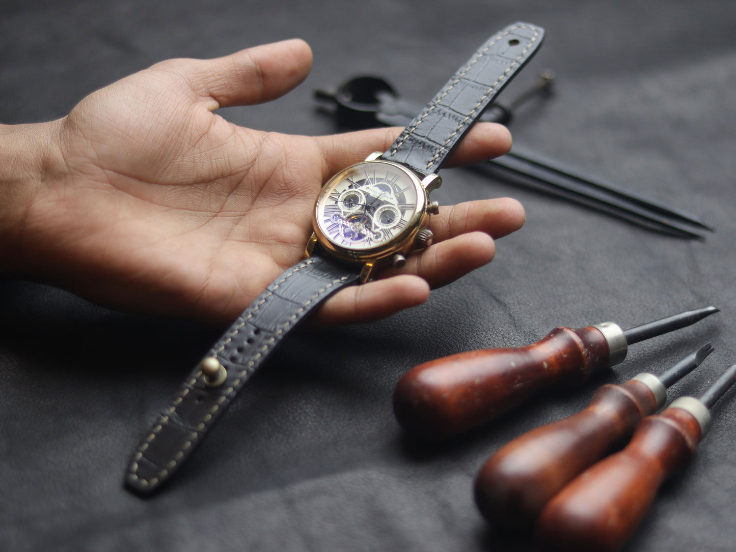 CHARCOLE BLACK (WHITE) - FULL STITCHED WATCH STRAPS grip