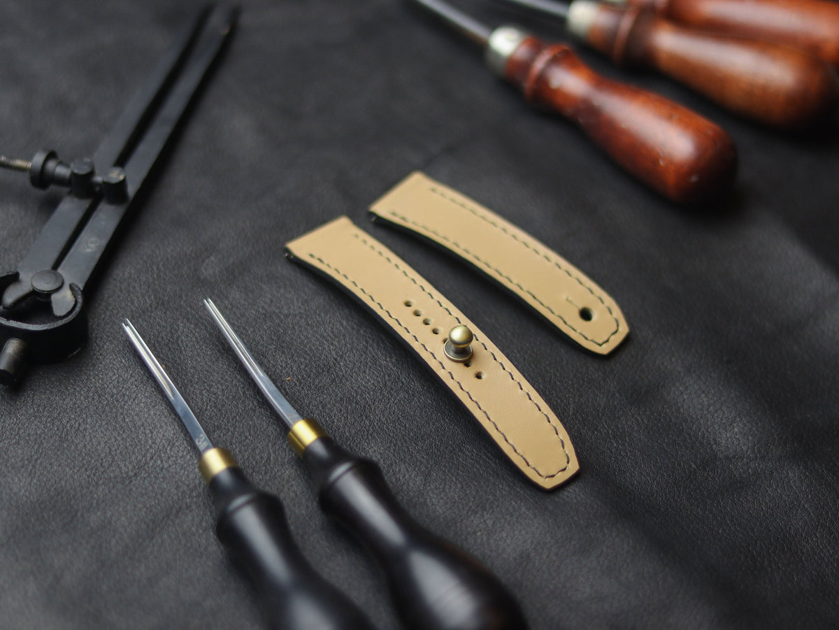 CHIFFON WHITE (BLACK) - FULL STITCHED WATCH STRAPS grip