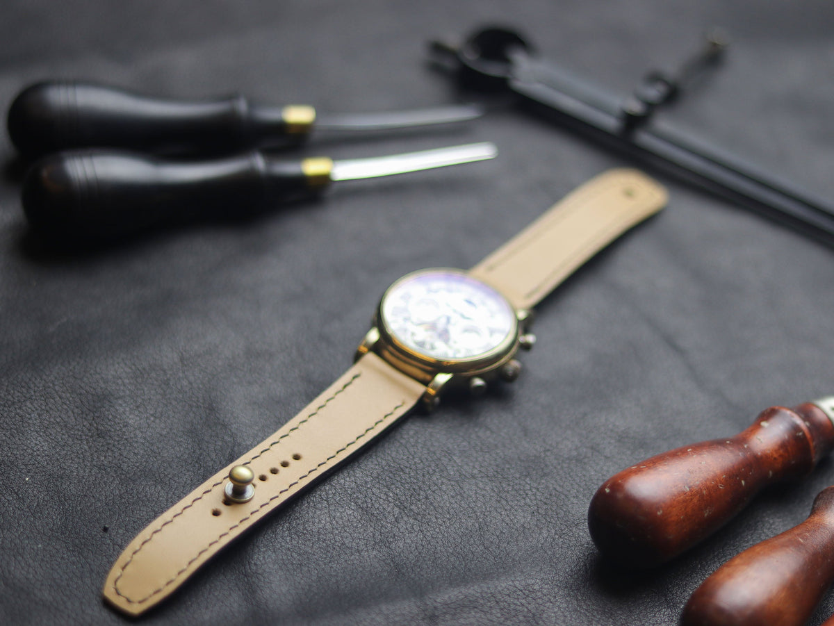 CHIFFON WHITE (BLACK) - FULL STITCHED WATCH STRAPS grip