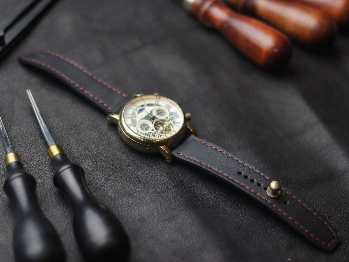 PANTOM BLACK (RED) - FULL STITCHED WATCH STRAPS grip