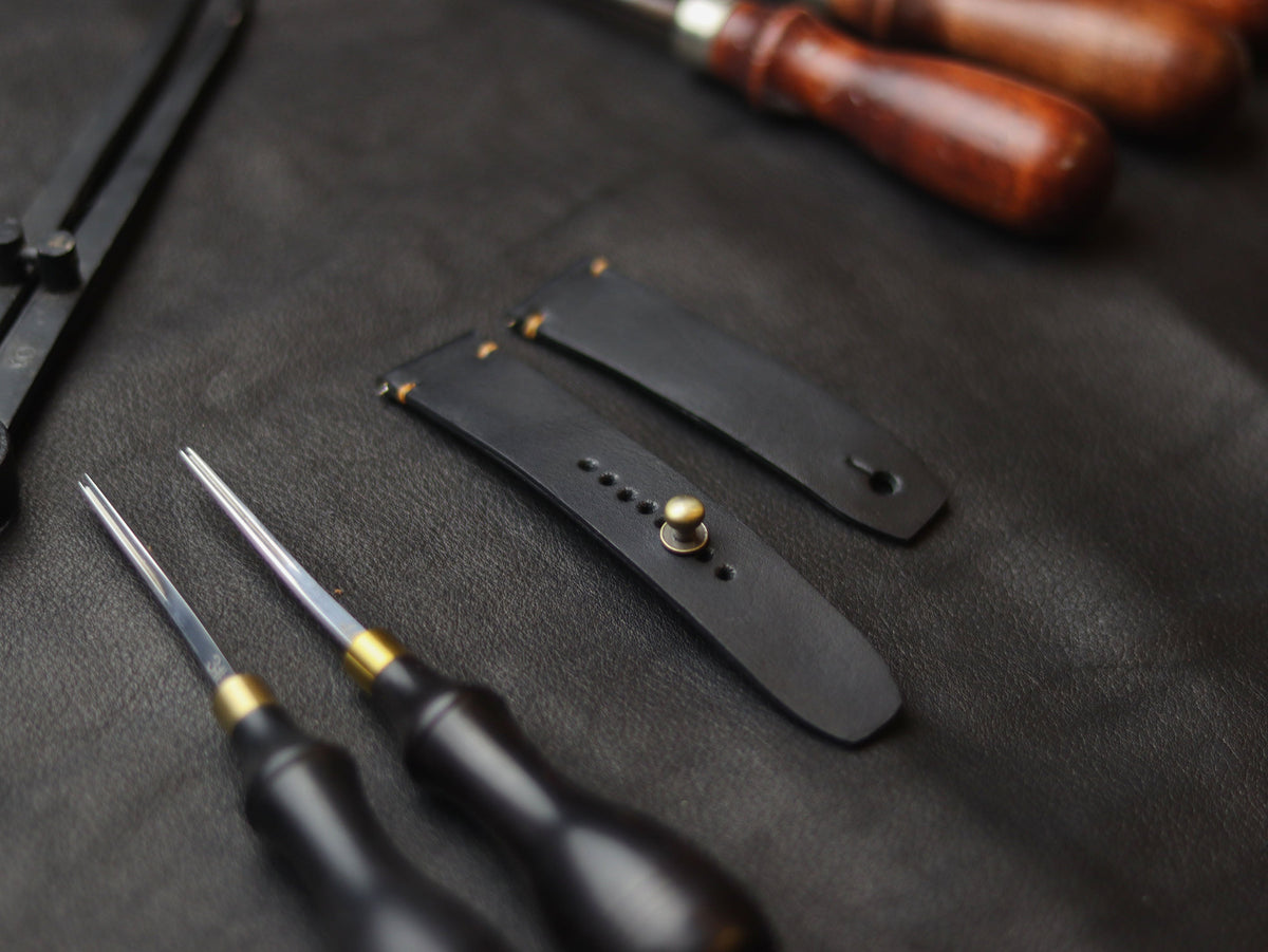 PANTOM BLACK(NEON) - MINIMAL STITCHED WATCH STRAPS grip