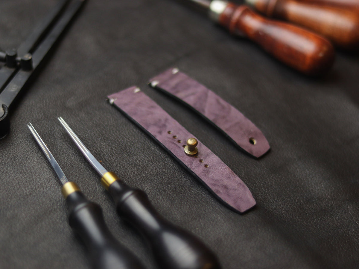 GRAPE PURPLE (WHITE) - MINIMAL STITCHED WATCH STRAPS grip