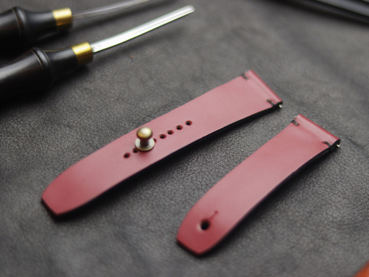 CRIMSON RED (BLACK) - MINIMAL STITCHED WATCH STRAPS grip