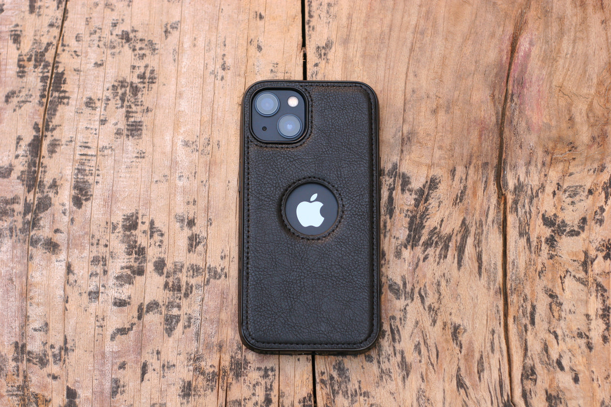 BLACK LEATHER PHONE CASE. grip