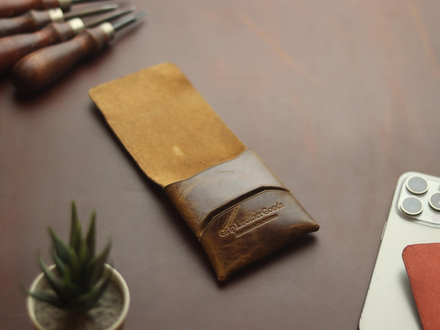 Trevon - BROWN GRIP LEATHER GOODS
