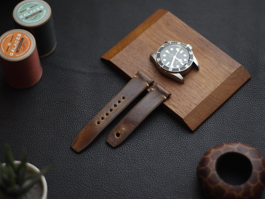BRUNETTE BROWN (BEACH) - MINIMAL STITCHED WATCH STRAPS grip