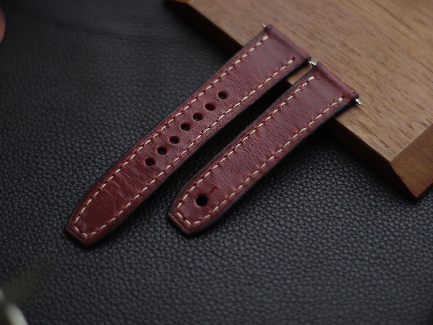 SCARLET RED  (BEACH) - FULL STITCHED WATCH STRAPS grip