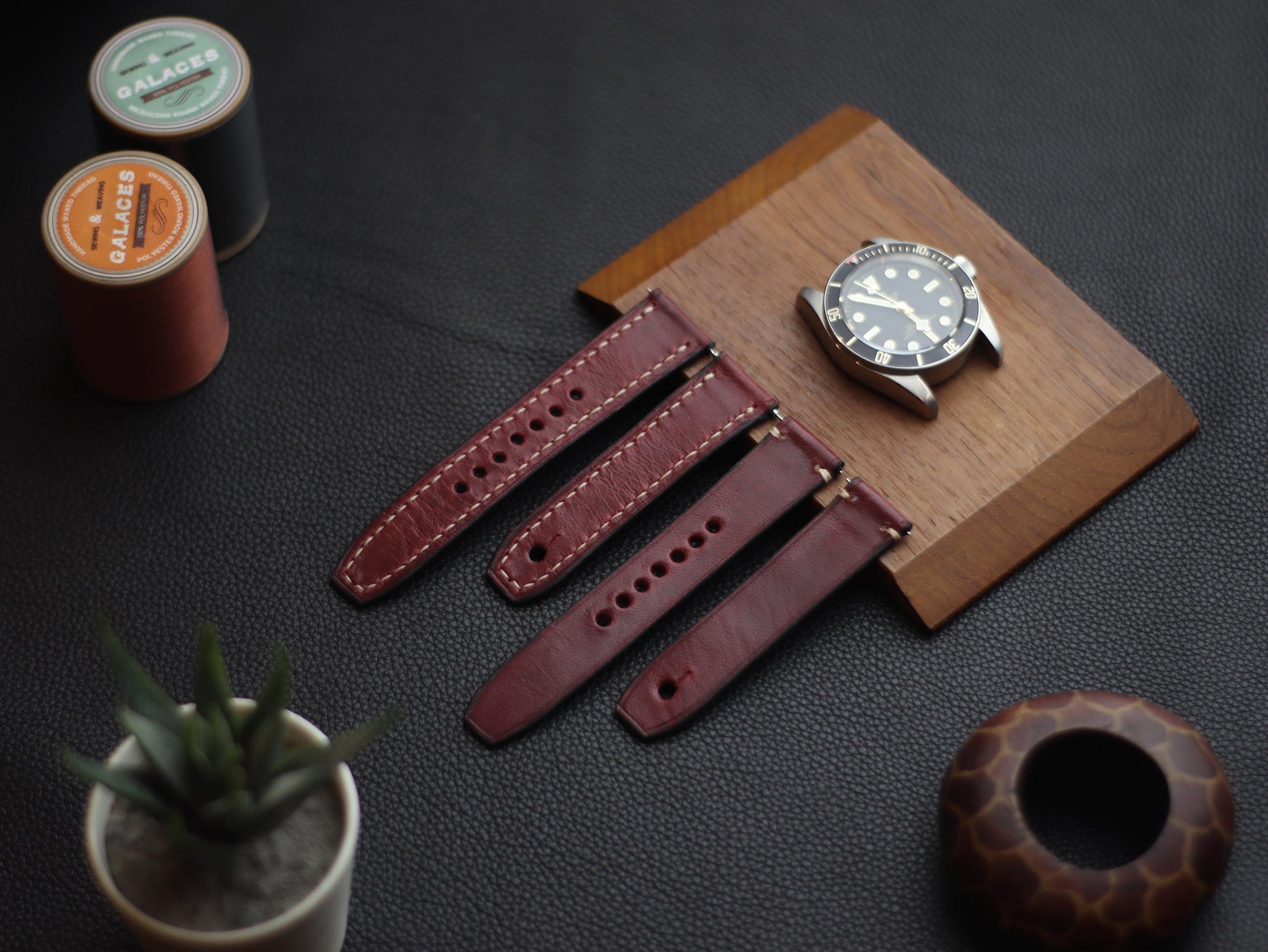 SCARLET RED  (BEACH) - FULL STITCHED WATCH STRAPS grip