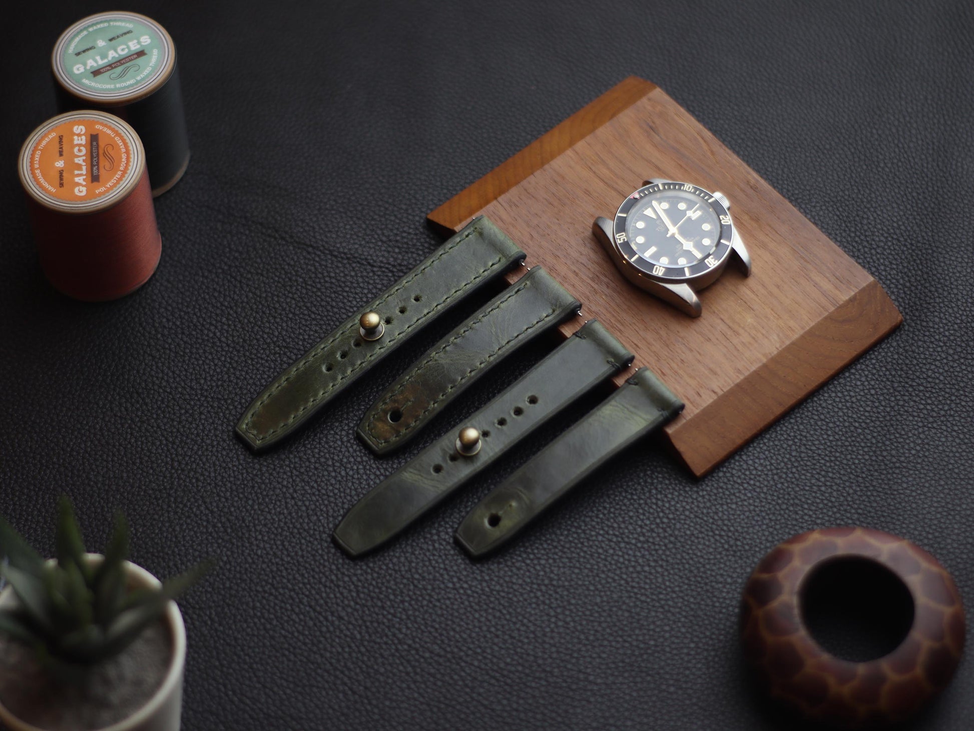 EMERALD GREEN (GREEN) - FULL STITCHED WATCH STRAPS grip
