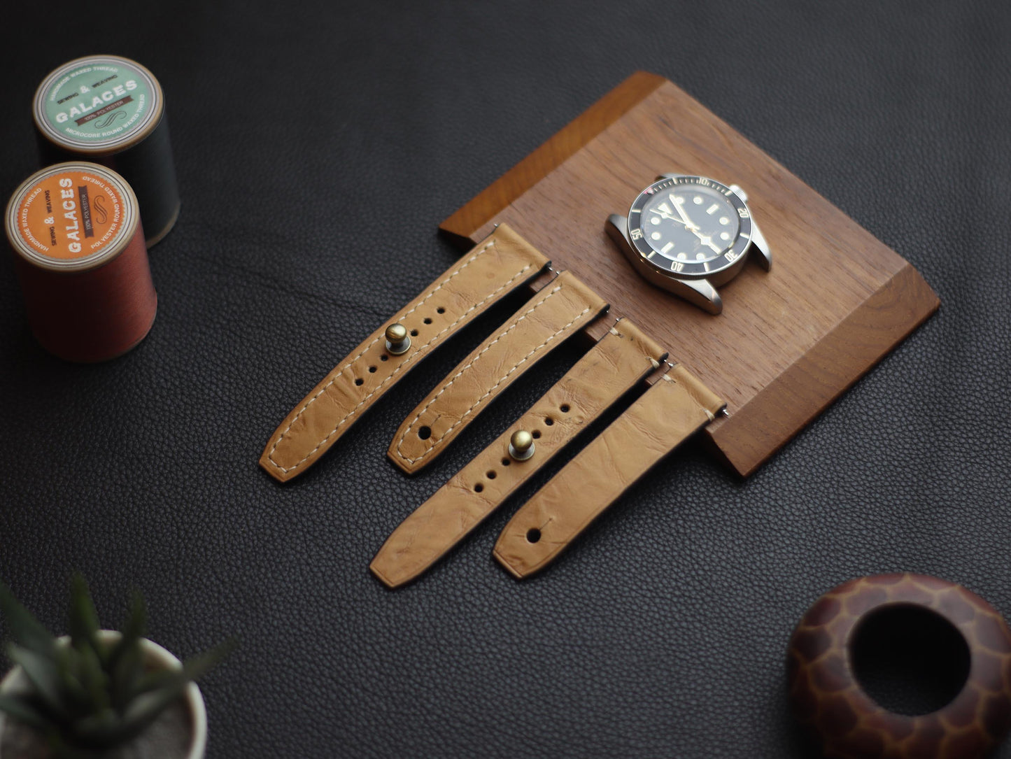BRANDY (BEACH) - MINIMAL STITCHED WATCH STRAPS grip