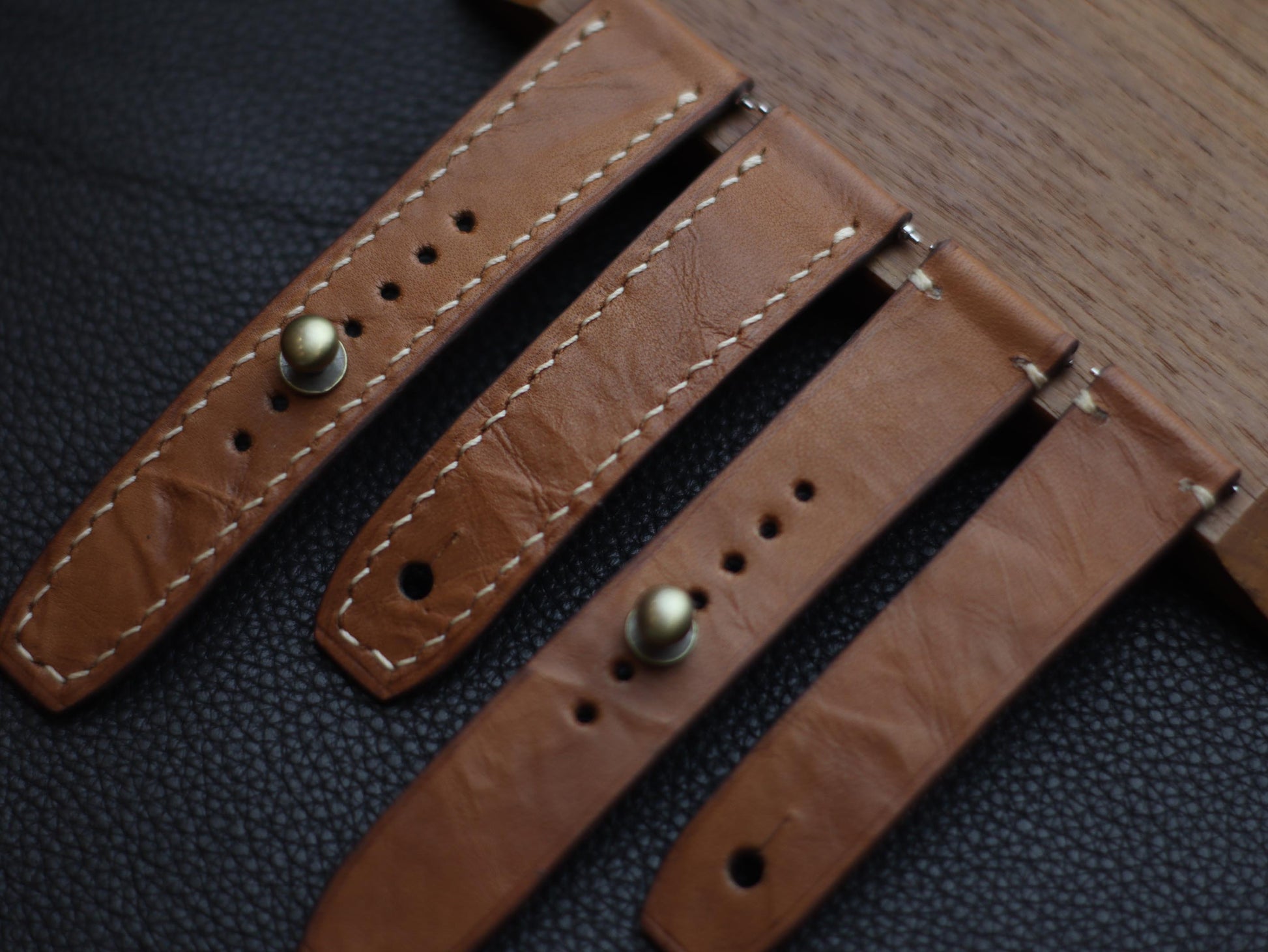 CHESTNUT BROWN (BEACH) - FULL STITCHED WATCH STRAPS grip
