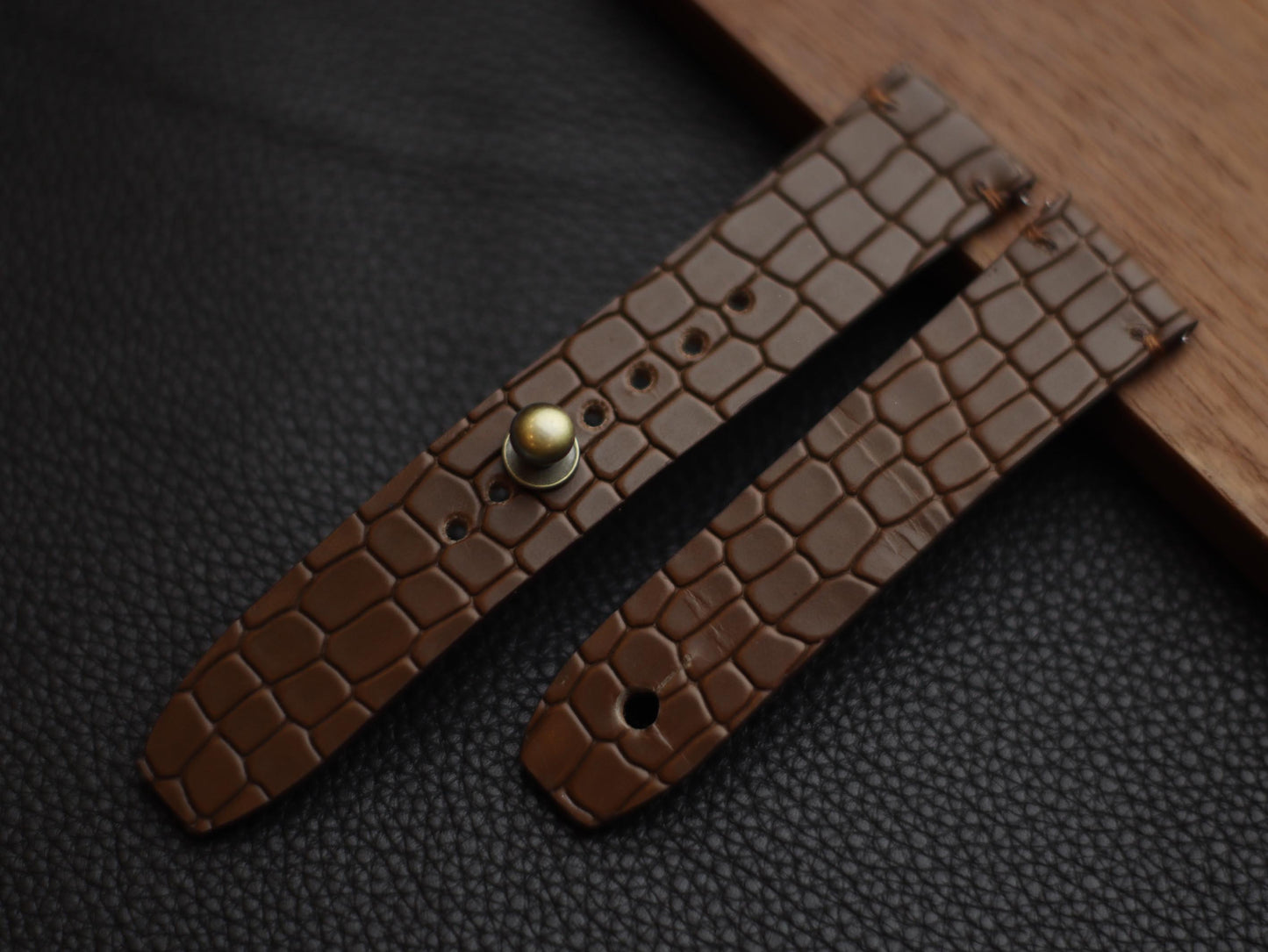SEPIA BROWN (BROWN) - MINIMAL STITCHED WATCH STRAPS grip