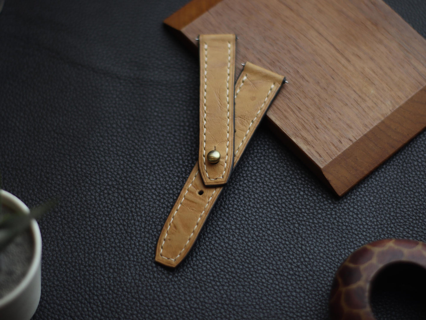 BRANDY (BEACH) - FULL STITCHED WATCH STRAPS grip