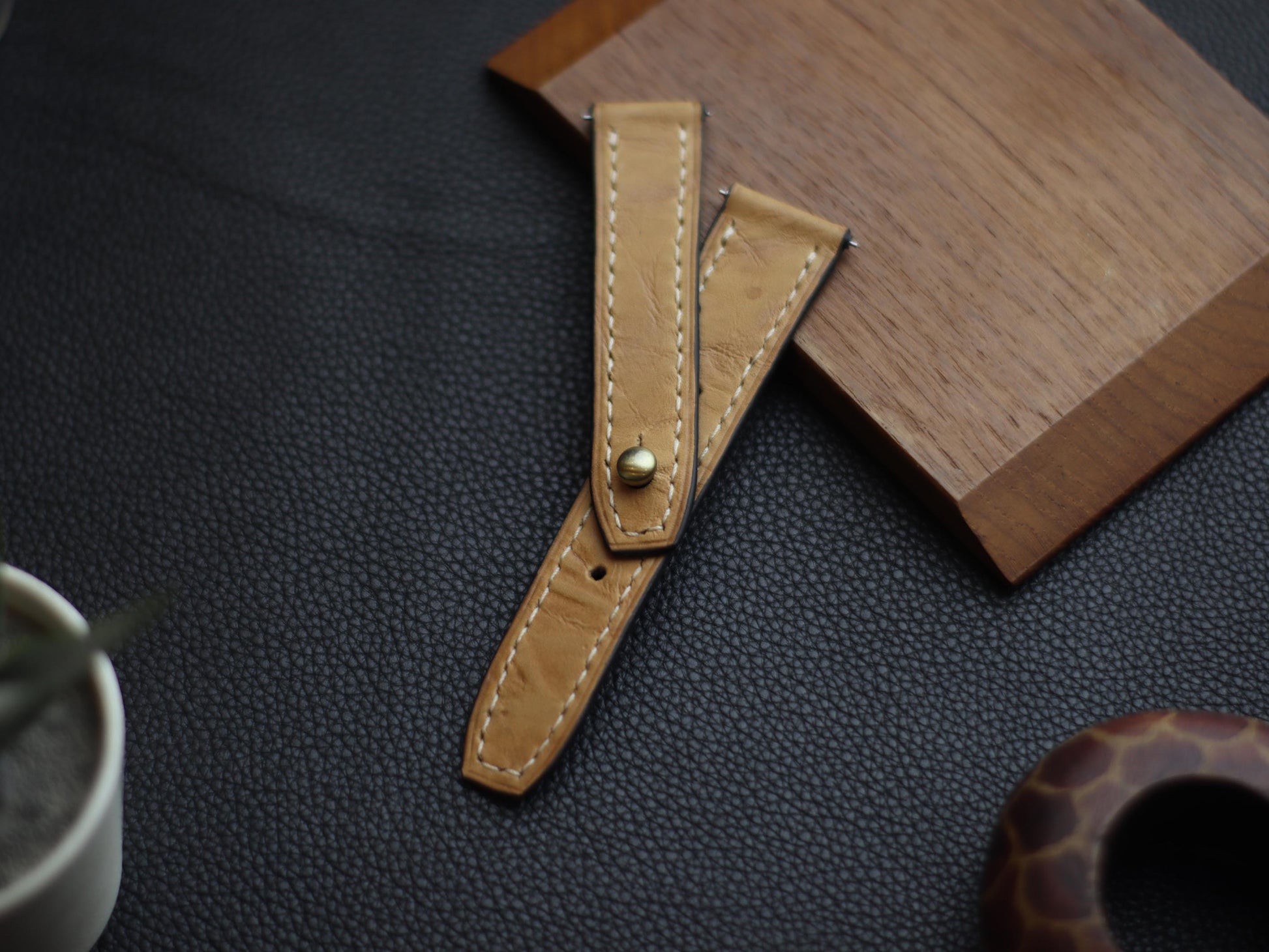 BRANDY (BEACH) - FULL STITCHED WATCH STRAPS grip