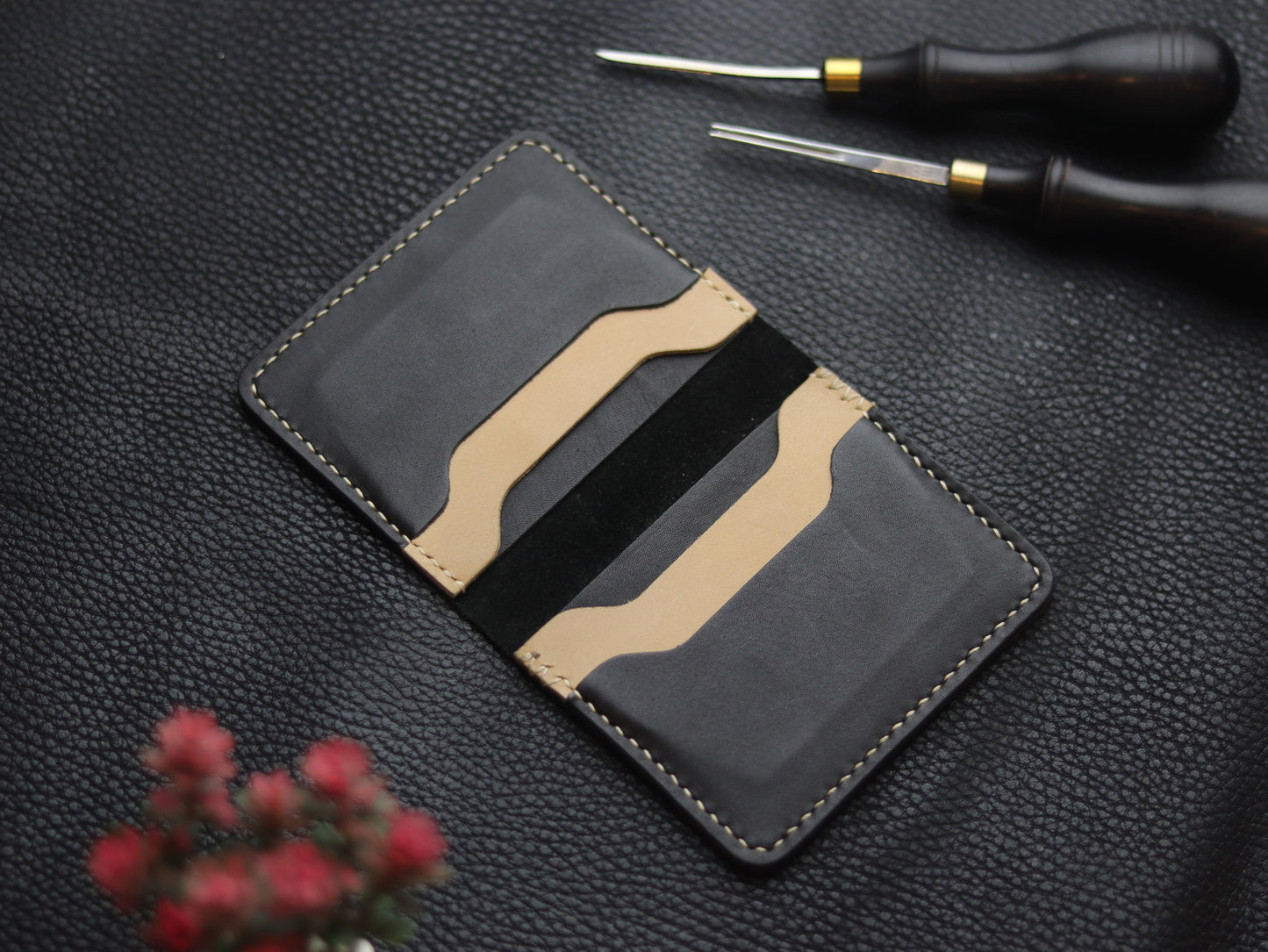 BISON ITALIAN BIFOLD CARD HOLDER - MATTE BLACK & CHIFFON WHITE GRIP LEATHER GOODS