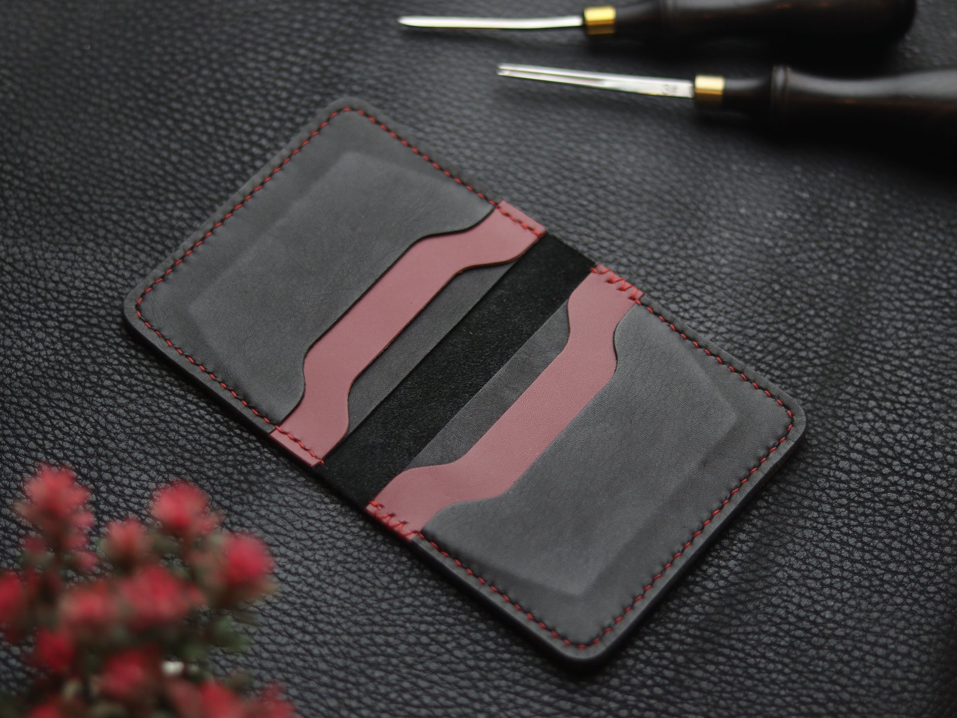 BISON ITALIAN BIFOLD CARD HOLDER - CRIMSON RED & MATTE BLACK GRIP LEATHER GOODS