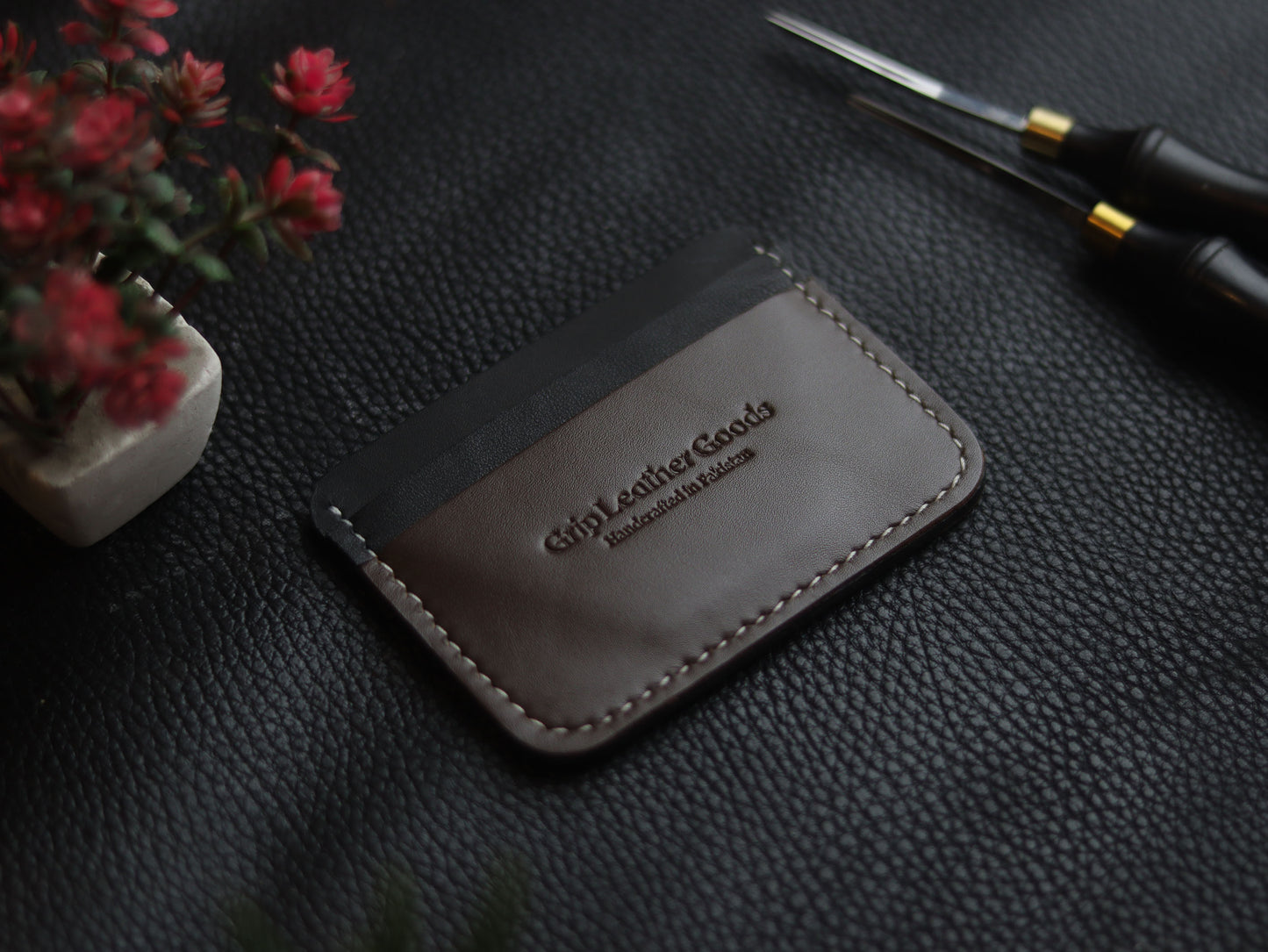 MINIMAL PROPER - DARK BROWN grip