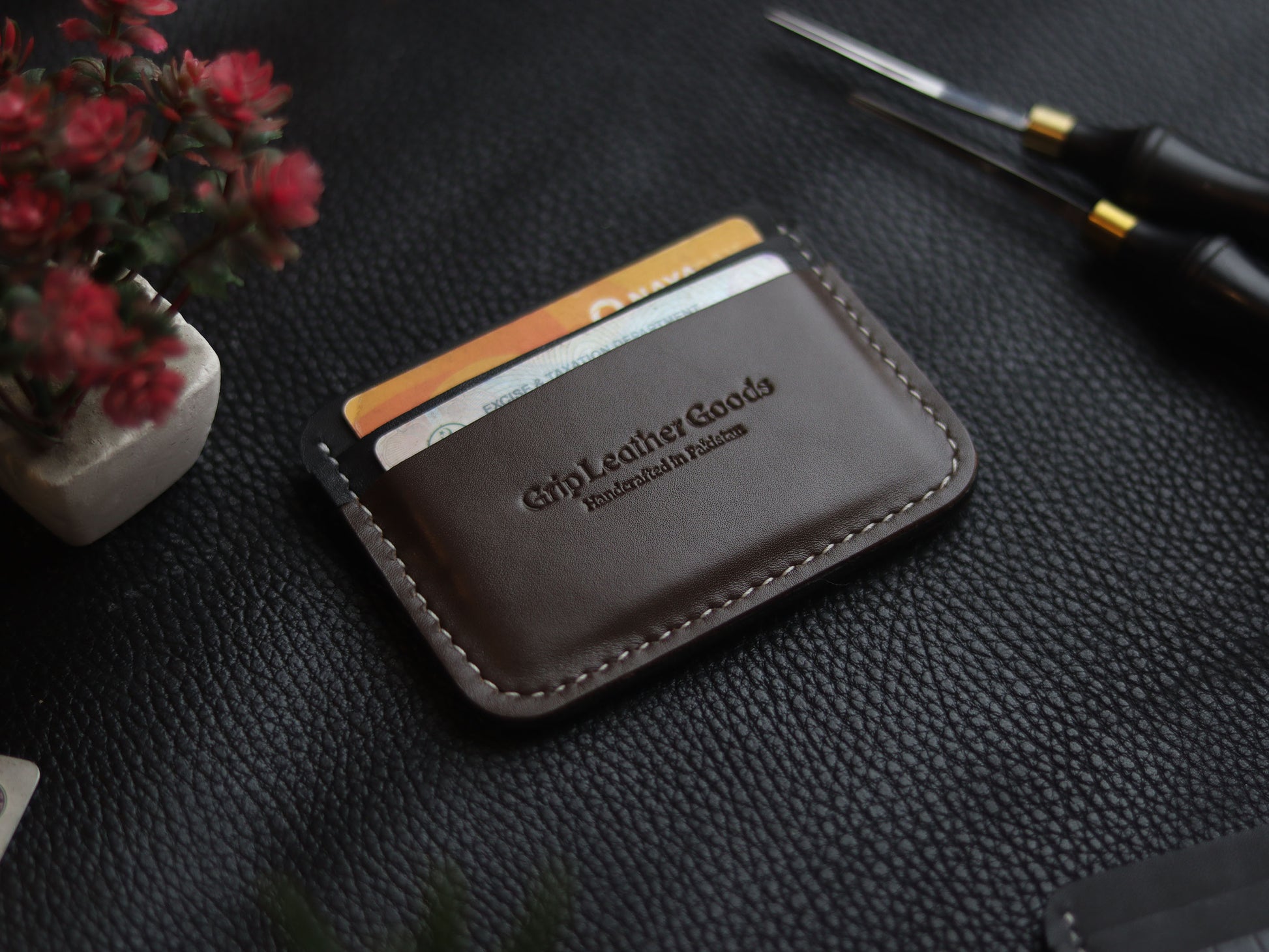MINIMAL PROPER - DARK BROWN grip