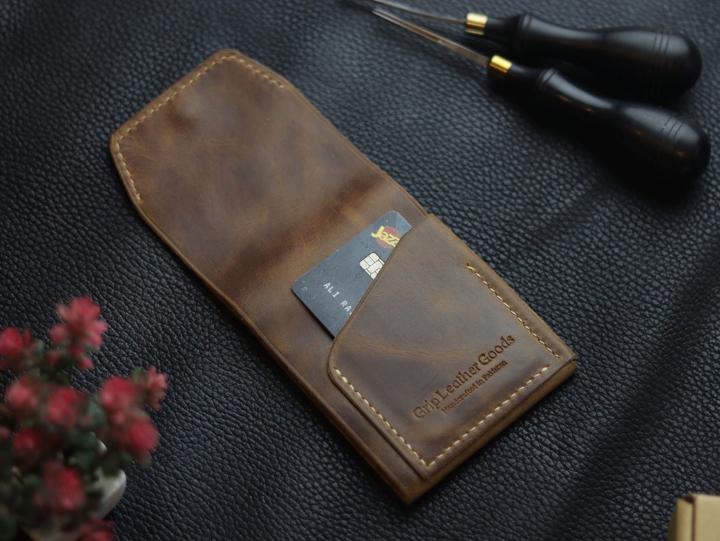 CARVES MINI SMART WALLET BRUNETTE BROWN GRIP LEATHER GOODS