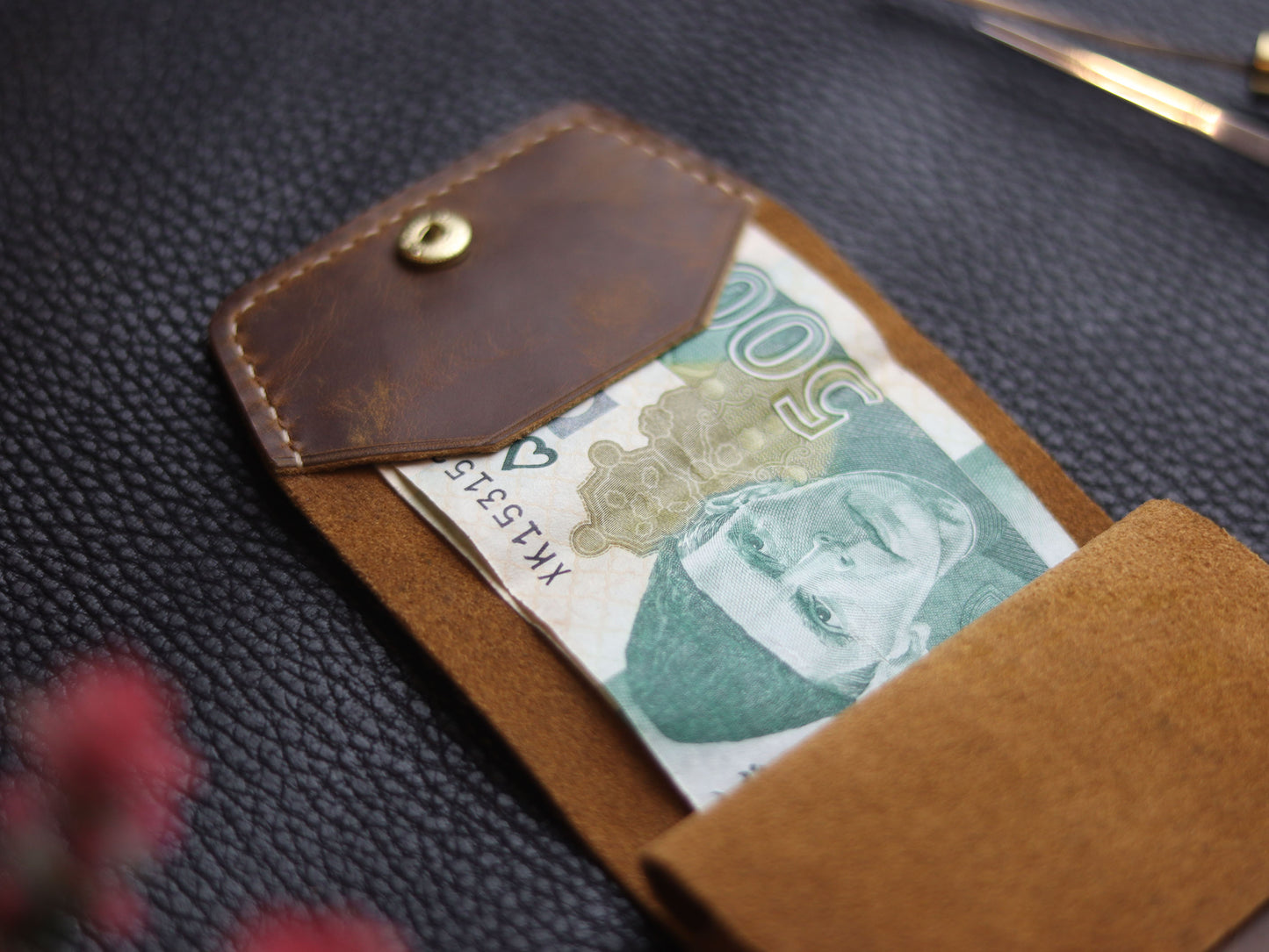 CARVES MINI SMART WALLET BRUNETTE BROWN GRIP LEATHER GOODS