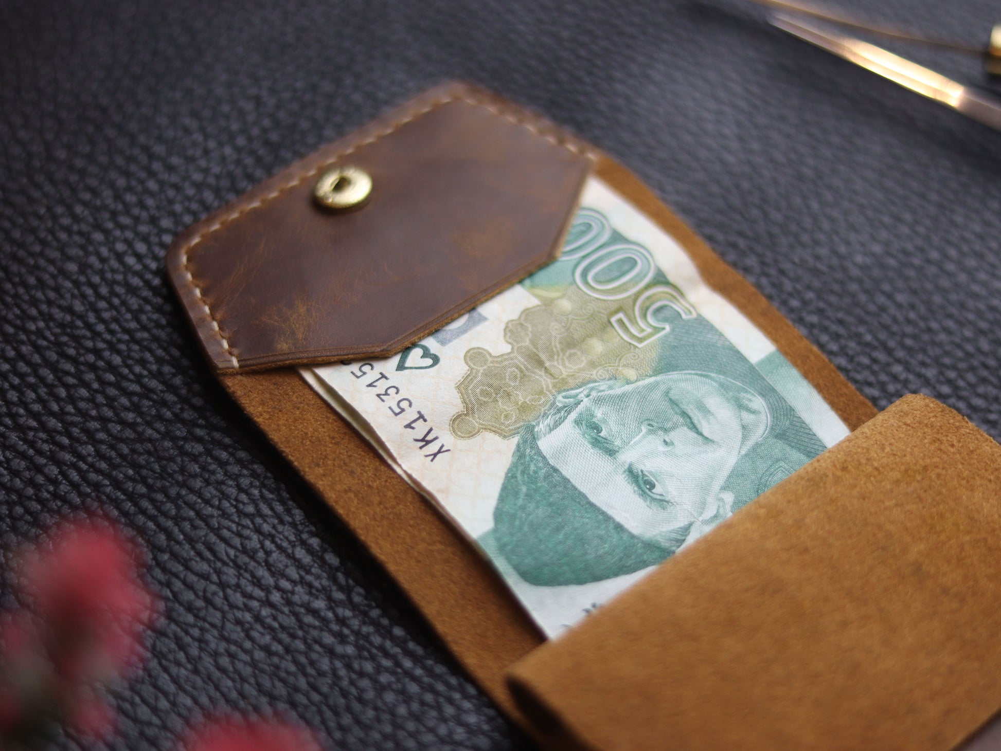 CARVES MINI SMART WALLET BRUNETTE BROWN GRIP LEATHER GOODS