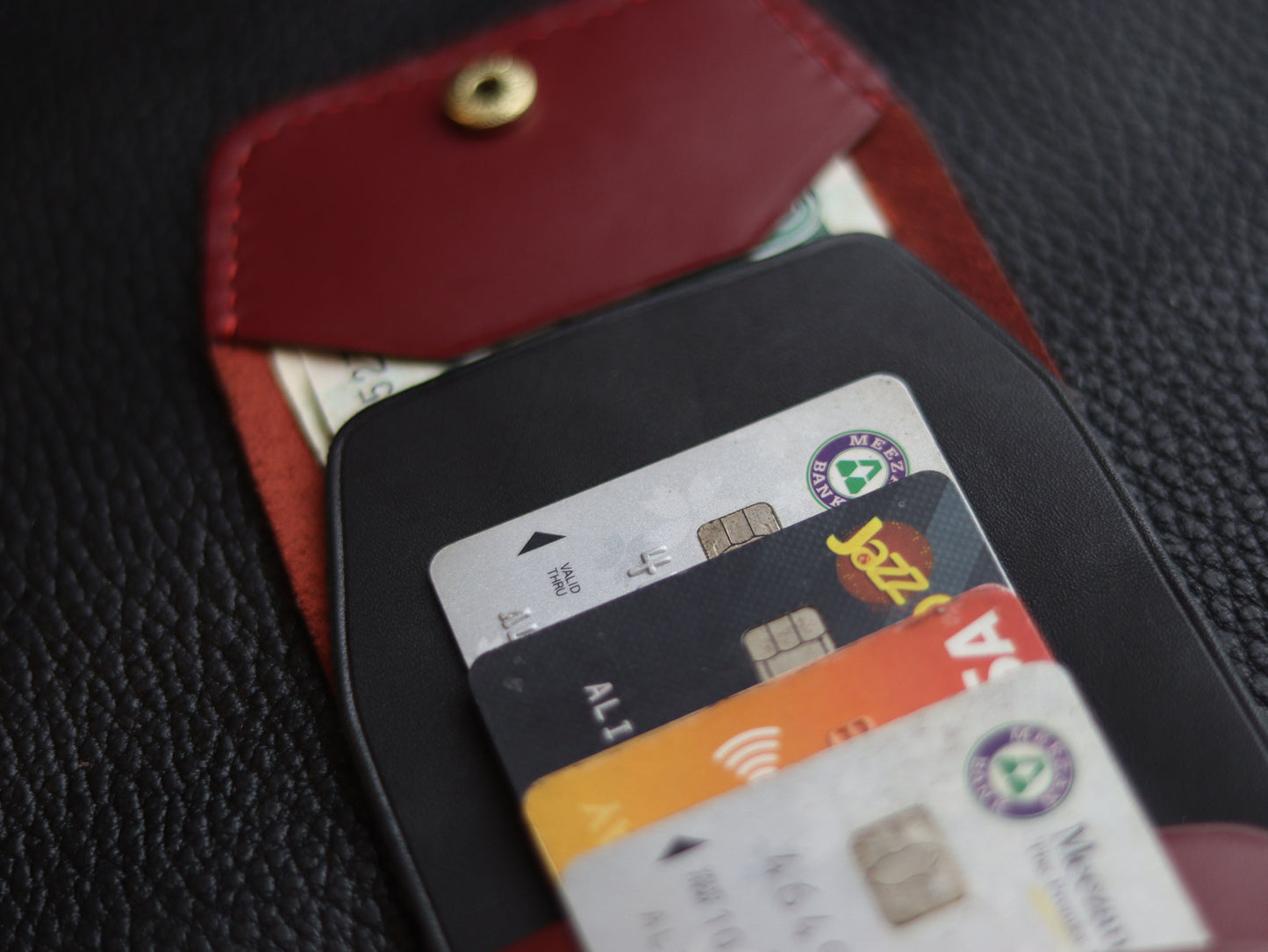 CARVES MINI SMART WALLET CRIMSOM RED & BLACK GRIP LEATHER GOODS