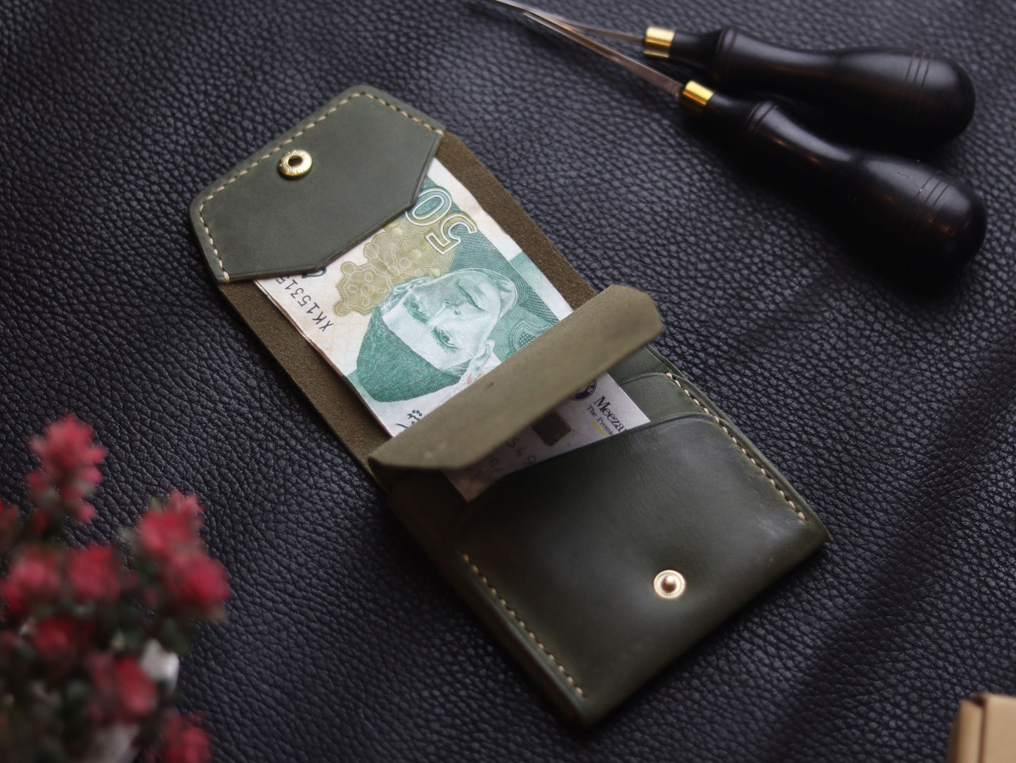CARVES MINI SMART WALLET EMERALD GREEN GRIP LEATHER GOODS