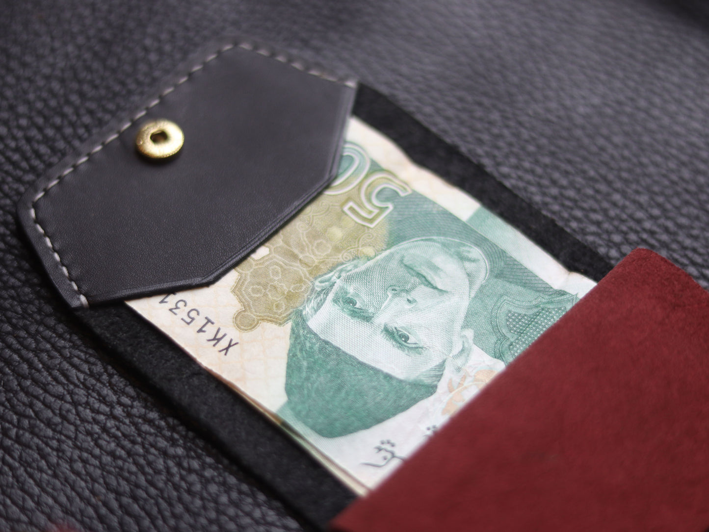 CARVES MINI SMART WALLET CHARCOLE BLACK &  BURGUNDY GRIP LEATHER GOODS